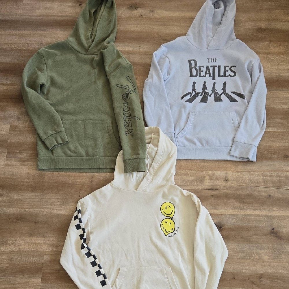 Graphic Hoodies Set - Green, White, Gray
